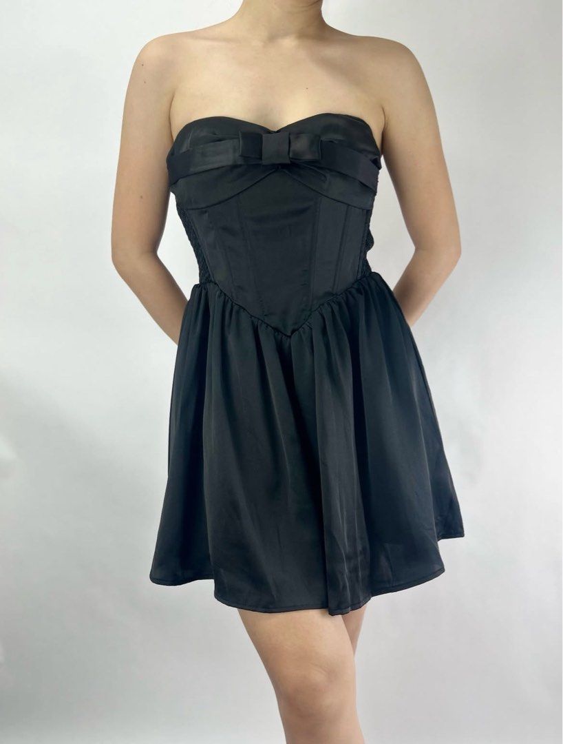 Vintage corset mini dress (Category: Dresses) located in Tacloban City. Submitted by homeresmik34297 (Listing ID 1463324835, Image 1). Description: Medium L: 24".