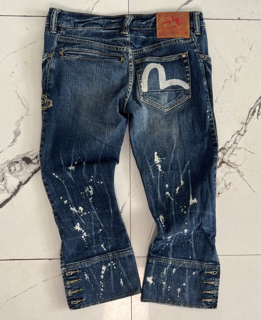 Vintage Evisu Japan Seagull Capri (Category: Jeans) located in Manila. Submitted by thriftwawi (Listing ID 1463157271, Image 1). Description: waist -29 Lenght 27 - Dark wash Evisu denim jeans - Iconic Evisu logo on back pockets - Unique white paint splatter effect - Cropped leg with button details at the hem - Perfect statement piece for your denim collection.