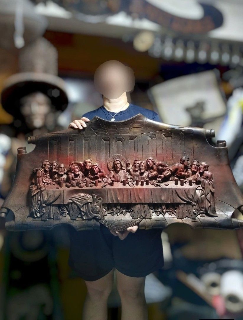 Vintage Last Supper 3 feet (Category: Vintage Collectibles) located in Mandaluyong City. Submitted by theforgottentreasures (Listing ID 1463254358, Image 1). Description: 8500 pesos! 📌 Vintage Last Supper 3 feet x 18 inches made of solid wood what you see is what you get.