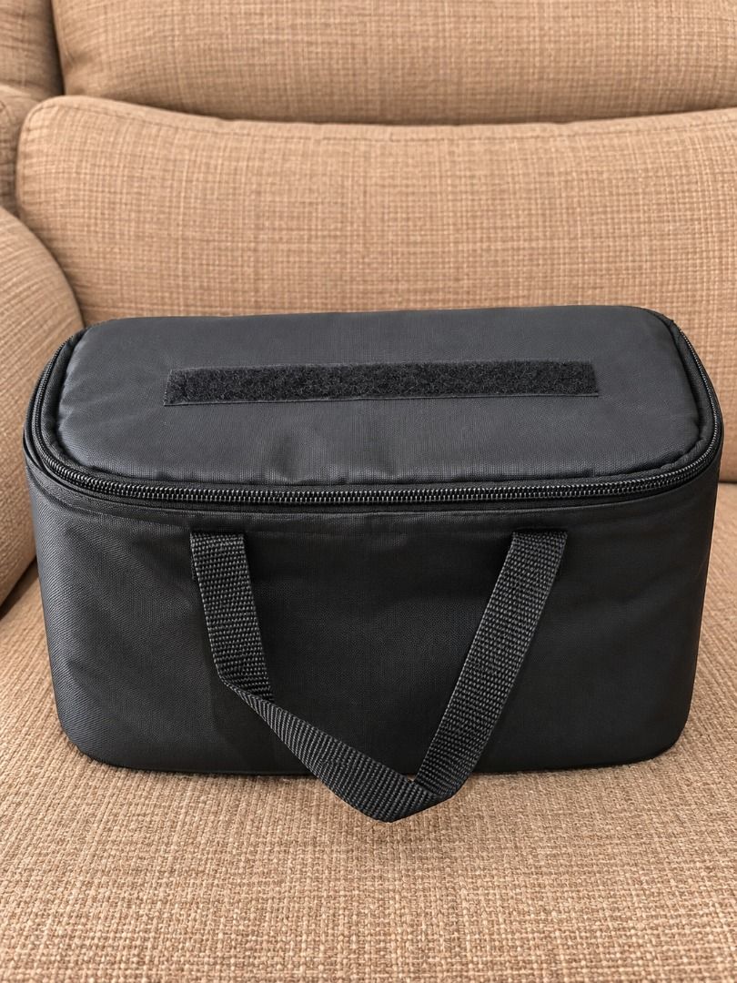 Vintage Minolta Dual-Compartment Camera Backpack (Category: Camera Bags & Carriers) located in Caloocan City. Submitted by zealgem.7c9bb5 (Listing ID 1463166744, Image 3). Description: Vintage Minolta Dual-Compartment Camera Backpack.