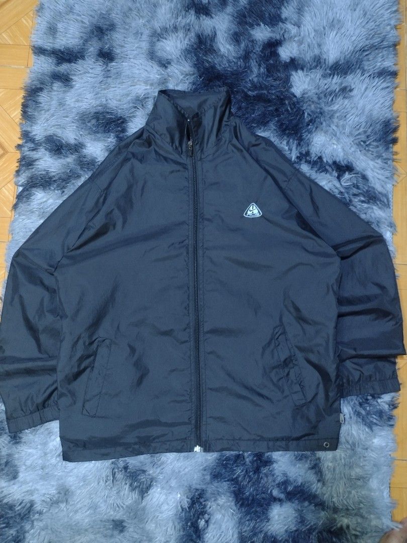 Vintage Nike ACG Black Windbreaker Jacket (Category: Coats, Jackets and Outerwear) located in Rizal. Submitted by keepthrift15 (Listing ID 1463280808, Image 1). Description: Vintage Nike Acg Windbreaker Jacket Size xl, 23.5x28.5 Issue: cut washtag Excellent condition (9.5/10).