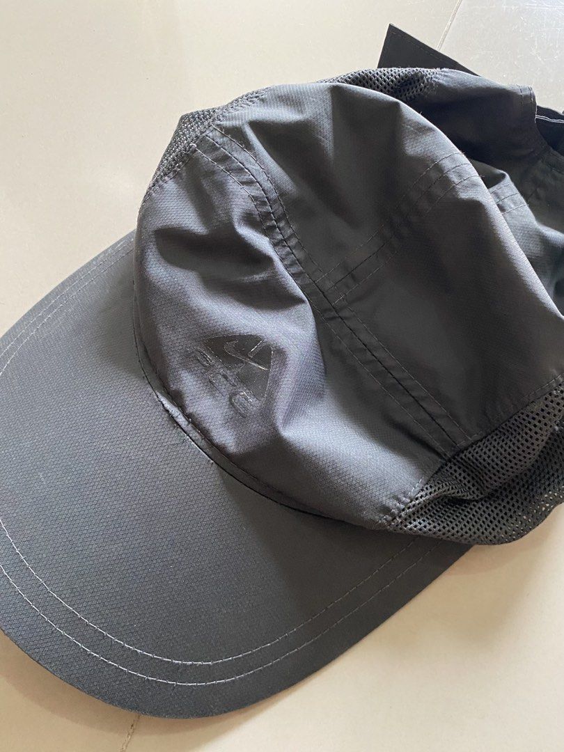Vintage Nike ACG Hat (Category: Caps & Hats) located in Manila. Submitted by lacsonmike (Listing ID 1463154371, Image 2). Description: For sale: Nike ACG Hat -good for running, hiking or everday use -w/ minor signs of usage only Available thru shipping or rider delivery Location: Caloocan City 📍.