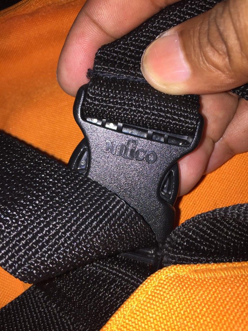 Vintage nike beltbag (Category: Belt bags, Clutches and Pouches) located in General Santos City (Dadiangas). Submitted by loloikoh63127 (Listing ID 1463239863, Image 3). Description: .