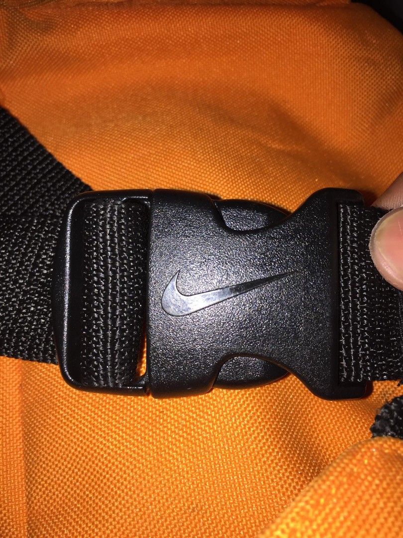 Vintage nike beltbag (Category: Belt bags, Clutches and Pouches) located in General Santos City (Dadiangas). Submitted by loloikoh63127 (Listing ID 1463239863, Image 2). Description: .