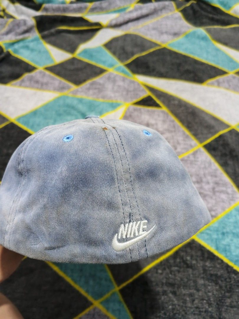 Vintage Nike Close Cap (Category: Caps & Hats) located in San Pedro. Submitted by bemyremedd (Listing ID 1463166769, Image 3). Description: y2k vintage nike close cap light blue accent color OSFM cotton spandex blend one size good for daily use.