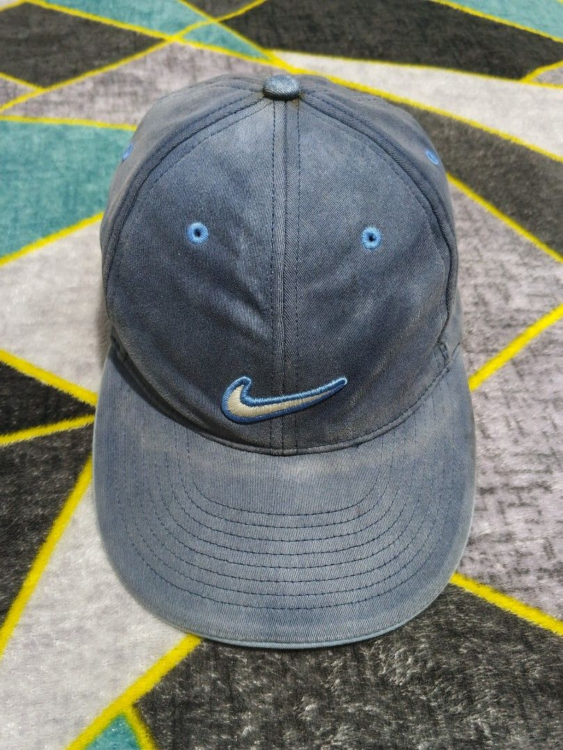 Vintage Nike Close Cap (Category: Caps & Hats) located in San Pedro. Submitted by bemyremedd (Listing ID 1463166769, Image 1). Description: y2k vintage nike close cap light blue accent color OSFM cotton spandex blend one size good for daily use.