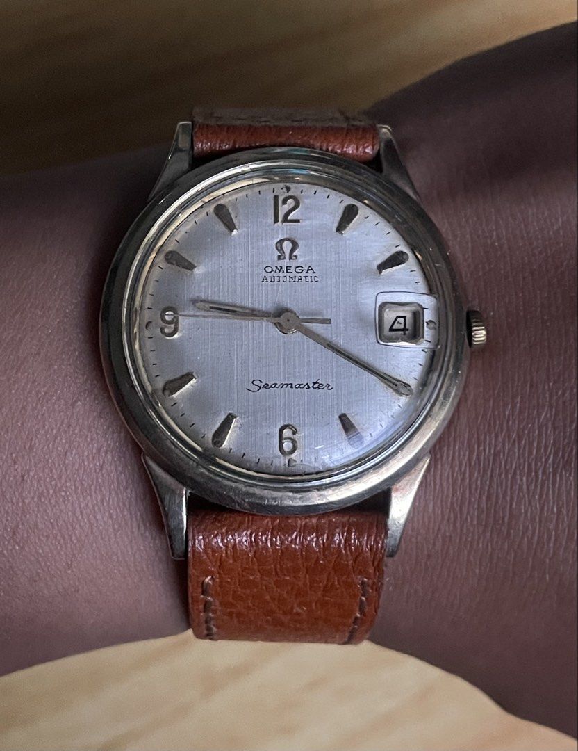 Vintage Omega Seamaster (Category: Men's Watches) located in Taguig. Submitted by tester1x (Listing ID 1463215968, Image 1). Description: Secondhand Used Watch Vintage Omega Seamaster Swiss Made Automatic 560 Re DIAL w/ Date Window Gold Tone Front Case Stainless Steel Back Case 33mm Replacement Strap, Buckle.