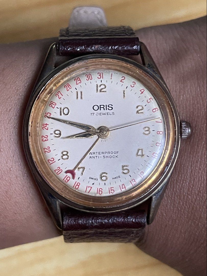 Vintage Oris Pointer Date (Category: Men's Watches) located in Taguig. Submitted by tester1x (Listing ID 1463179664, Image 1). Description: Secondhand Used Watch Vintage Oris Pointer Date 1970’s Swiss Made 7295 705 Automatic Anti Shock Replacement Crown Gold Plated Front Case Stainless Steel Back Case 33.6mm Replacement Strap, Buckle .