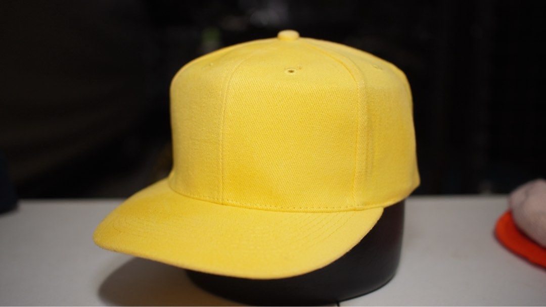 VINTAGE OTTO BLANK ADJUSTABLE (Category: Caps & Hats) located in Butuan. Submitted by 085skatethriftshop (Listing ID 1463186284, Image 1). Description: VINTAGE ADJUSTABLE BLANK YELLOW CAP ADJUSTABLE.