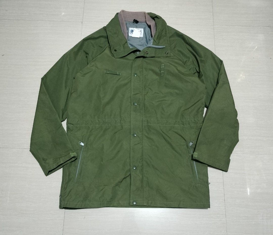VINTAGE R&R UNIFORMS GORETEX JACKET (Category: Coats, Jackets and Outerwear) located in Sariaya. Submitted by social_animalz (Listing ID 1463296858, Image 1). Description: 23.5 x 33 with patch mark sa shoulder shipping fee is not included.