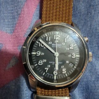 (Category: ) located in . Submitted by castoffcloth (Listing ID 1463321377, Image 1). Description: .