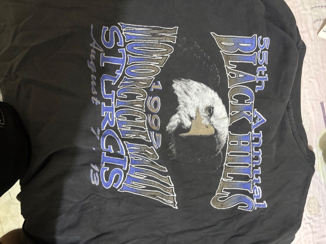 vintage shirts (Category: Tshirts & Polo Shirts ) located in Caloocan City. Submitted by wisefish_463bcd (Listing ID 1463203409, Image 1). Description: 1995 55th annual sturgis blackhills motor classic hanes beefy T.