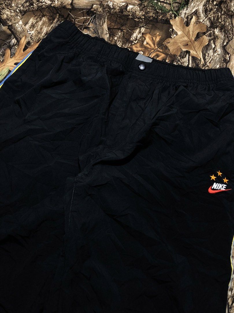 Vintage Short (Category: Shorts) located in Manila. Submitted by carmelotorres (Listing ID 1463267838, Image 2). Description: .