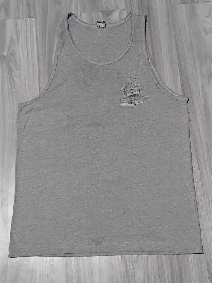 Vintage tank top (Category: Tshirts & Polo Shirts ) located in Calasiao. Submitted by thriftkartel26 (Listing ID 1463185162, Image 2). Description: .