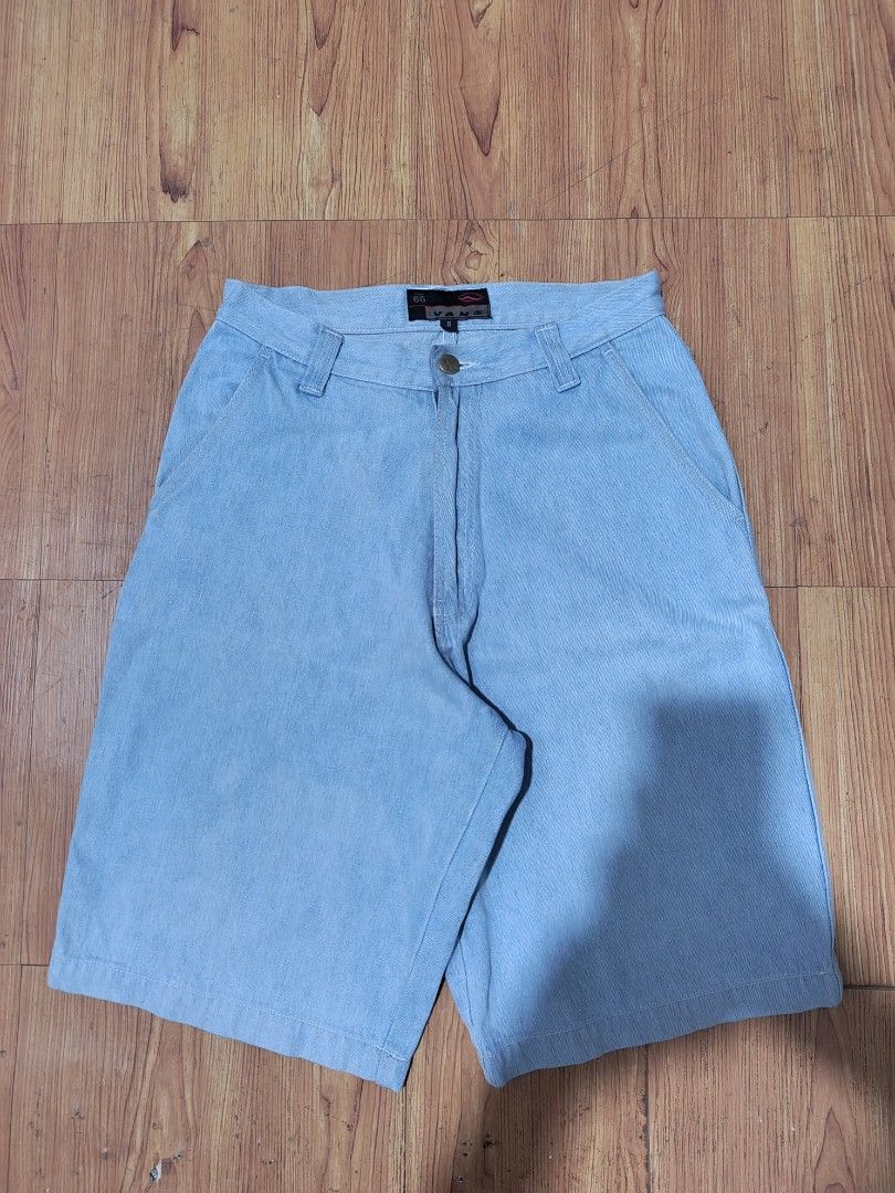 VINTAGE VANS (Category: Shorts) located in Calabanga. Submitted by just-thrift (Listing ID 1463223432, Image 1). Description: NEGOTIABLE FOR SURE BUYER VINTAGE VANS ‎GOOD CONDITION ‎COLOR RATE:9/10 ‎ISSUE SA MAY POCKET AND NEED WASH ‎SIZE:28 ‎THIGH:14 ‎LENGTH:23 ‎LEG OPENING:11 ‎.