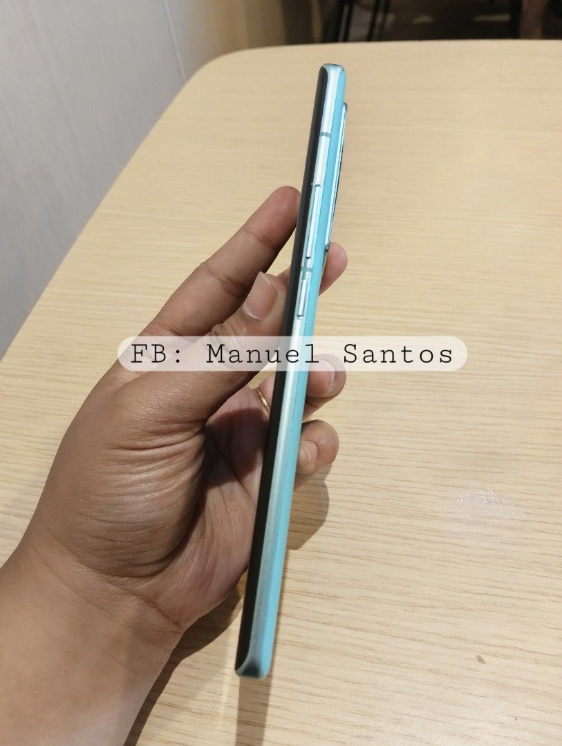 Vivo X80 5G 12/256 (Category: Vivo) located in Sual. Submitted by kakais_bazaar (Listing ID 1463166642, Image 3). Description: ✨ 𝗙𝗢𝗥 𝗦𝗔𝗟𝗘 𝗢𝗥 𝗦𝗪𝗔𝗣 (pref with sale or swap na may add) Vivo X80 5G – ₱14,000 Inclusions: orig charger, cases *** Swapping price is higher 📷 Superb camera for photography especially video ✅ 12+8GB RAM ✅ 256GB Storage ⚠️ Replaced orig battery, may dent sa ilalim Other than that presentable naman unit and fully