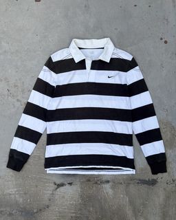 (Category: ) located in . Submitted by lyrons.wardrobe (Listing ID 1463294716, Image 1). Description: .