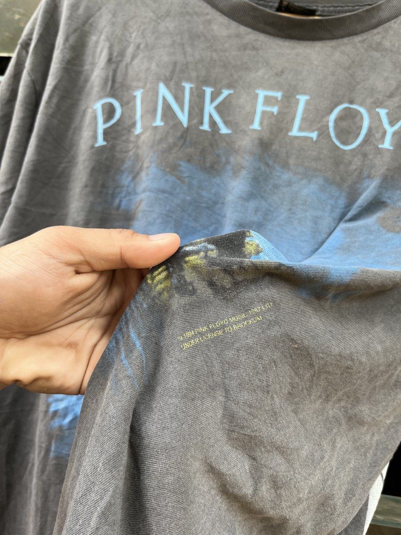 VTG Pink Floyd dated 1994 brockum (Category: Tshirts & Polo Shirts ) located in Valencia. Submitted by bordzsthrift (Listing ID 1463206965, Image 3). Description: .