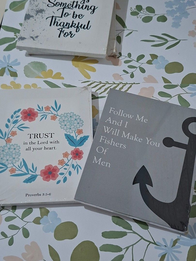 ✨ Wall Art Canvas Panels – 13 Pieces ✨ (Category: Wall Decor) located in Taguig. Submitted by authprelovedonlineshop1 (Listing ID 1463267951, Image 3). Description: ### ✨ Wall Art Canvas Panels – 13 Pieces ✨ - **13 pcs canvas wall art panels** - Motivational quotes & **Biblical Scriptures** 🙏 - **All sealed / brand new** - Perfect for home décor, office, or as a meaningful gift - **Price: ₱2,488** **Beautiful and inspiring pieces to add positivi