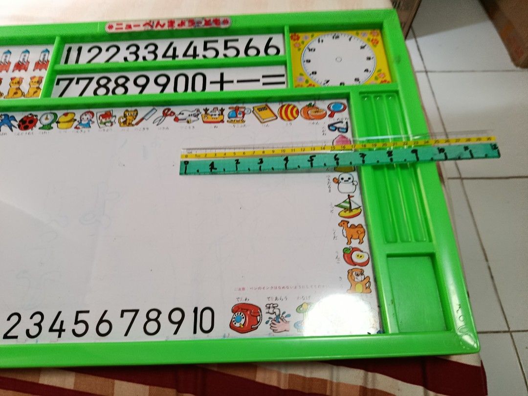 White board (Category: Stationery & School Supplies) located in Quezon City. Submitted by kristal68 (Listing ID 1463323628, Image 3). Description: .