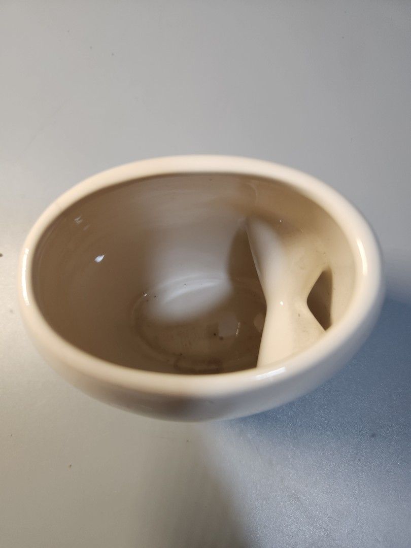 White Ceramic Oil Burner / Wax Warmer (Category: Home Improvement Tools & Accessories) located in Baguio. Submitted by tindahanbagtown2600 (Listing ID 1463322326, Image 2). Description: UK Surplus | Japan Surplus Container Items Location: Baguio City, Benguet 2600 Dropping | Meet-Up | Shipping Nationwide.