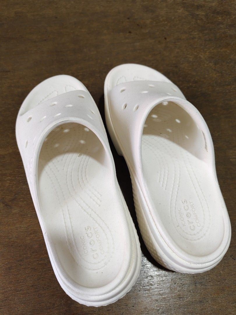 Crocs Stomp Slides (Category: Slippers and slides) located in Manila. Submitted by AA8888 (Listing ID 1463181331, Image 1). Description: - White Crocs stomp slides - Iconic Crocs comfort - Easy slip-on style - Perfect for casual wear - Size 7 women's Pick up or lalamove.