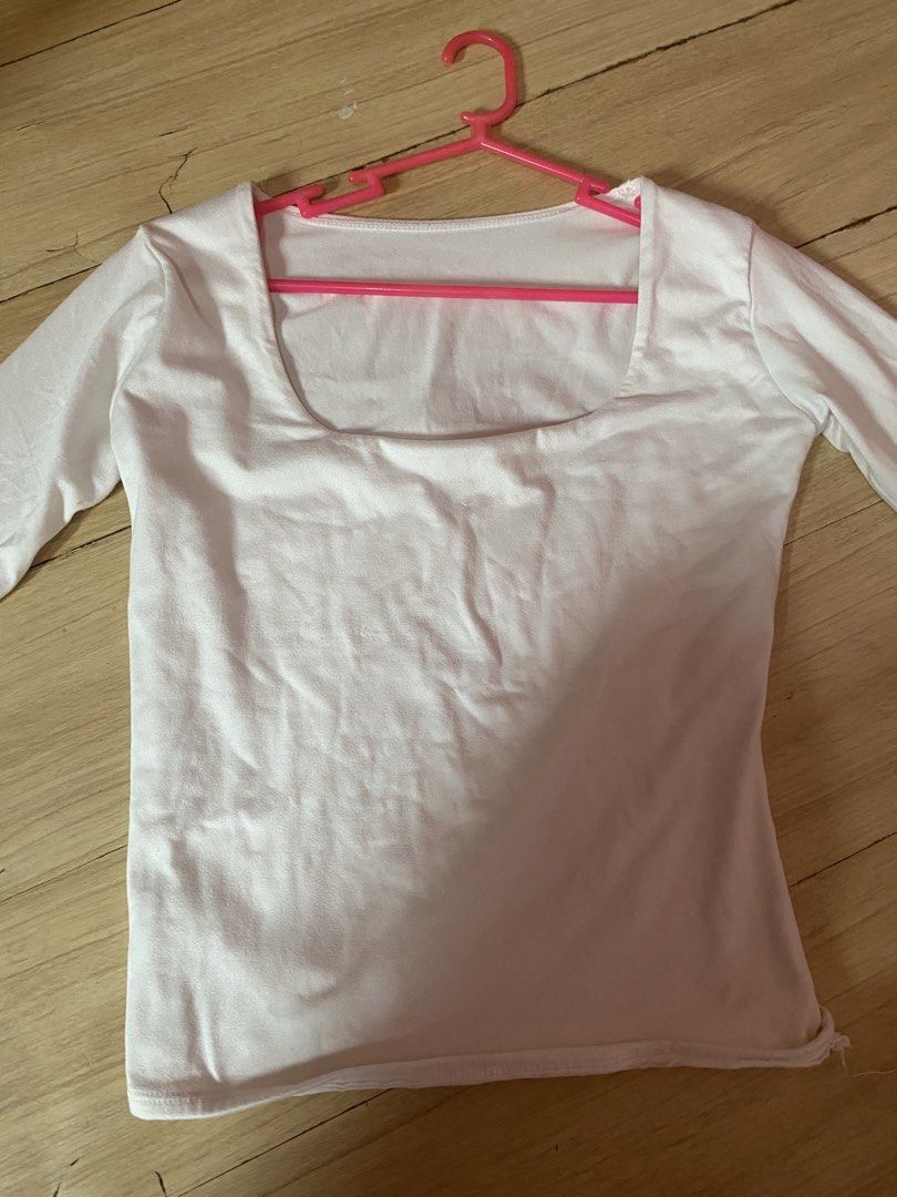 White Long Sleeve Square Neck Cropped Top (Category: Blouses) located in Tanauan. Submitted by rie098 (Listing ID 1463276712, Image 2). Description: - Basic white long sleeve top - Square neckline - Cropped fit - Stretchy material for comfort - Effortlessly pairs with jeans, skirts, or for layering.