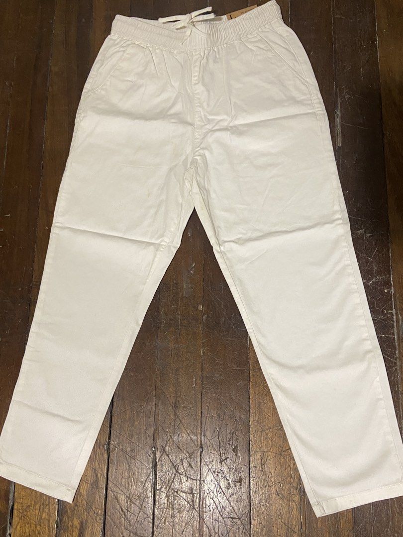 White Trousers (Category: Other Bottoms) located in Manila. Submitted by 2yourheart (Listing ID 1463257824, Image 1). Description: ♡ Details: - Stretchable waist - Has stains (not sure if removable) - Length: 36.5 in - Large on tag - PAY BEFORE SHIPPING, strictly no COD - PM for orders and further inquiries! ★ MOP: GCash or BPI Bank Transfer ★ SF: To be handled by buyer ★ MOD: J&T or Lalamove 📍Sta. Mesa, Manila.