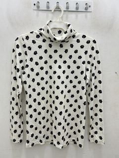 (Category: ) located in . Submitted by riyizthriftz (Listing ID 1463273787, Image 1). Description: .