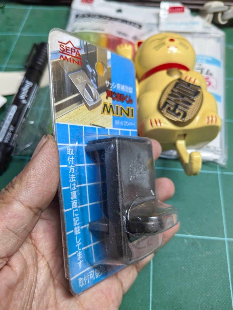 Window Safety Lock (Category: Locks, Doors & Gates) located in Cebu City. Submitted by dudes_villanueva (Listing ID 1463132018, Image 2). Description: Window Safety Lock Brand New..