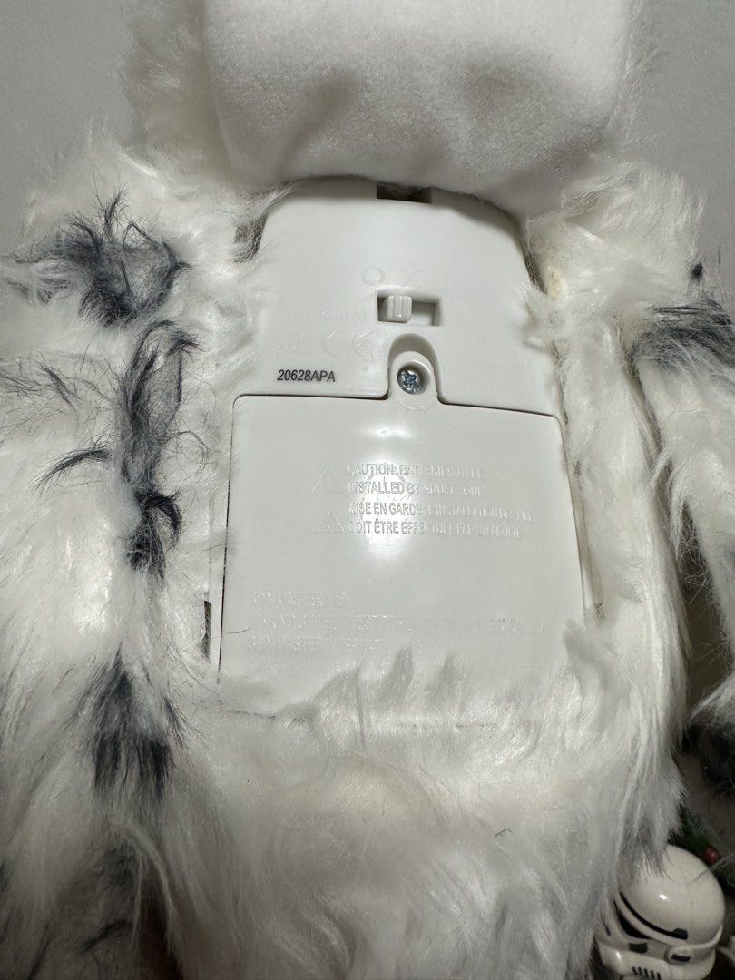Wizarding World Harry Potter Enchanting Hedwig (Category: Figurines & Statues) located in Manila. Submitted by eiya.love (Listing ID 1463266472, Image 3). Description: battery operated, working in great condition. .