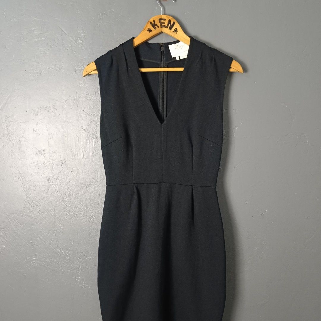 Women's - Kate Spade (Category: Dresses) located in Bacolod City. Submitted by drop.ph (Listing ID 1463192902, Image 1). Description: Kate Spade - Gwendolyn Sheath Dress Authentic *Size S fits XS - 15x33.5, fits 24 waist *Excellent *No Flaws *Price: 1,000php *Add SF if outside Bacolod City .