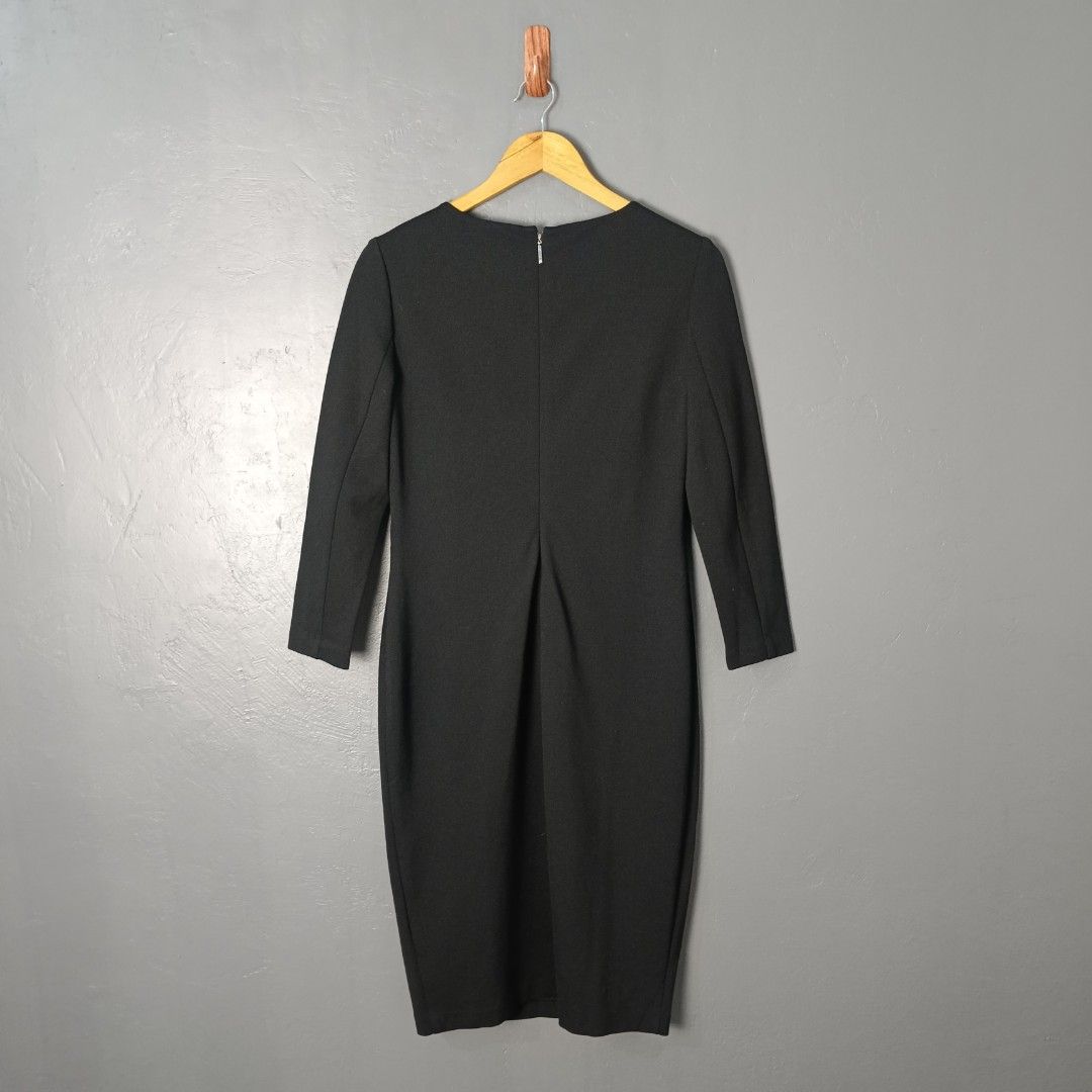 Women's - Ralph Lauren (Category: Coats, Jackets and Outerwear) located in Bacolod City. Submitted by drop.ph (Listing ID 1463191645, Image 3). Description: Ralph Lauren - Black Label Ponte Three Quarter Sleeve Dress Authentic *Size S - 16x40 *Brand New w Tags *No Flaws *Price: 2,000php *Add SF if outside Bacolod .