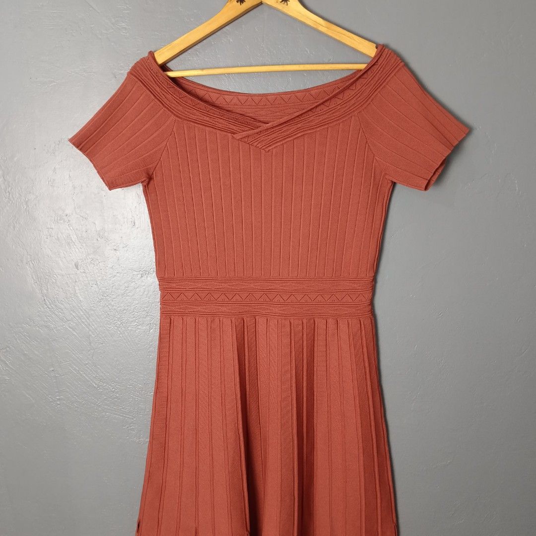 Women's - Sandro Paris (Category: Dresses) located in Bacolod City. Submitted by drop.ph (Listing ID 1463181966, Image 1). Description: Sandro Paris Lottie Off-Shoulder Knit Dress *Stretchable *Size L - 16-18x24.5 *Excellent *No Flaws *Price: 1,500php *Add SF if outside Bacolod City .