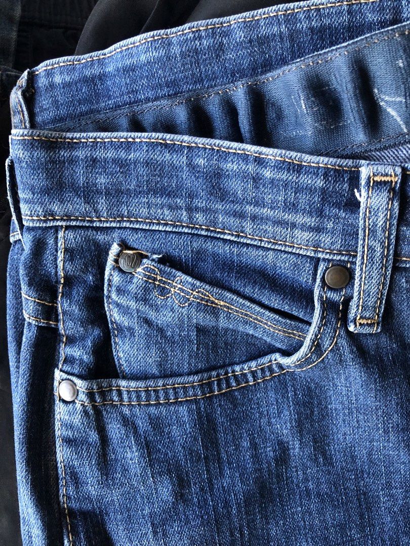 Wrangler q baby jeans (Category: Jeans) located in Manila. Submitted by momosshix2001 (Listing ID 1463161545, Image 2). Description: Wrangler q baby jeans Size:36 on tag Length:41 No issue 500 shipped!!.