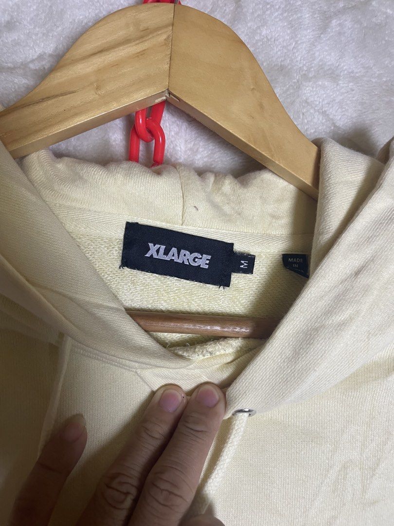 X-large (Category: Coats, Jackets and Outerwear) located in Molave. Submitted by ikong_thrift07 (Listing ID 1463130633, Image 3). Description: M to L.