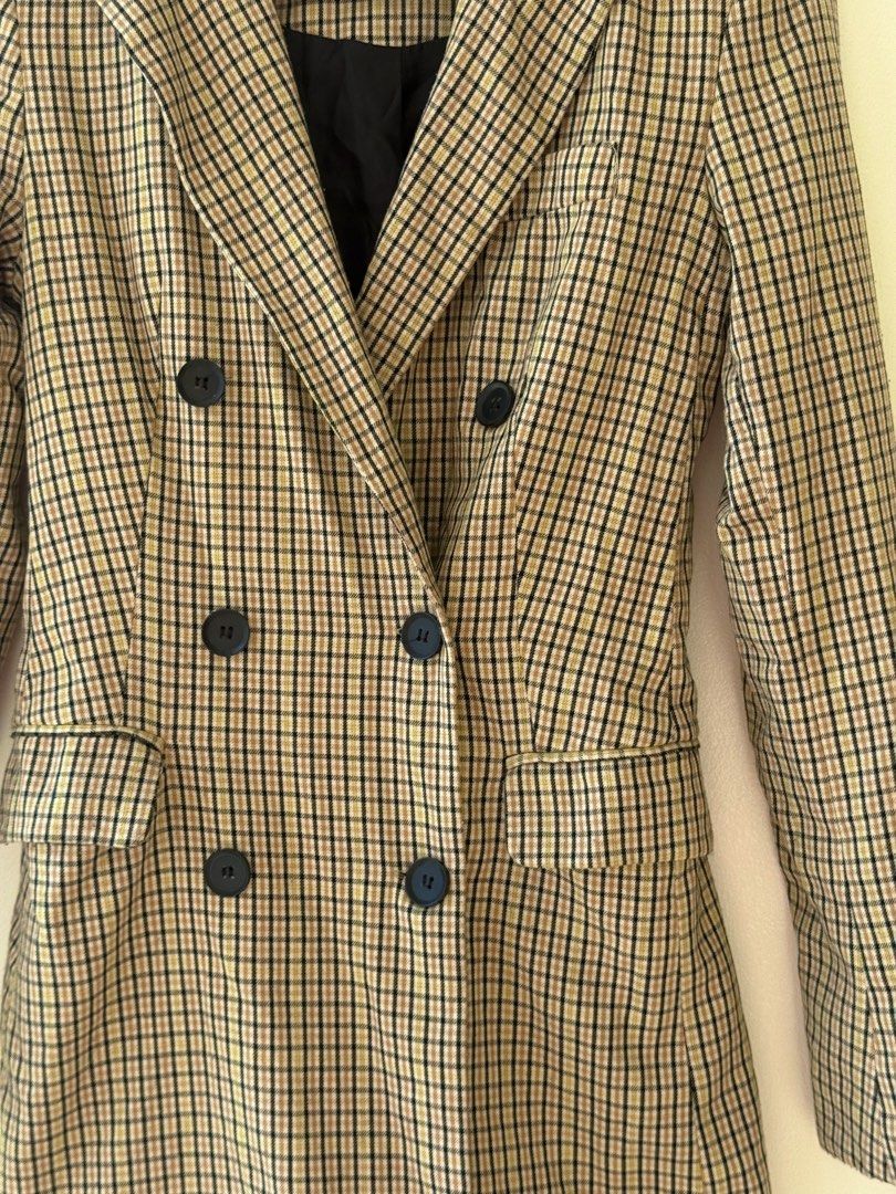 XS Bershka Plaid Double-Breasted Blazer (Category: Coats, Jackets and Outerwear) located in Quezon City. Submitted by sayshops (Listing ID 1463222334, Image 2). Description: Bershka double-breasted blazer - Classic plaid pattern (yellow, brown, beige, black) Two rows of buttons for closure Two front flap pockets help tags ZARA MANGO UNIQLO PULL & BEAR FREE PEOPLE MONKI STRADIVARIUS BERSHKA MASSIMO DUTI PRETTY LITTLE THING ASOS FASHION NOVA SUPRE 