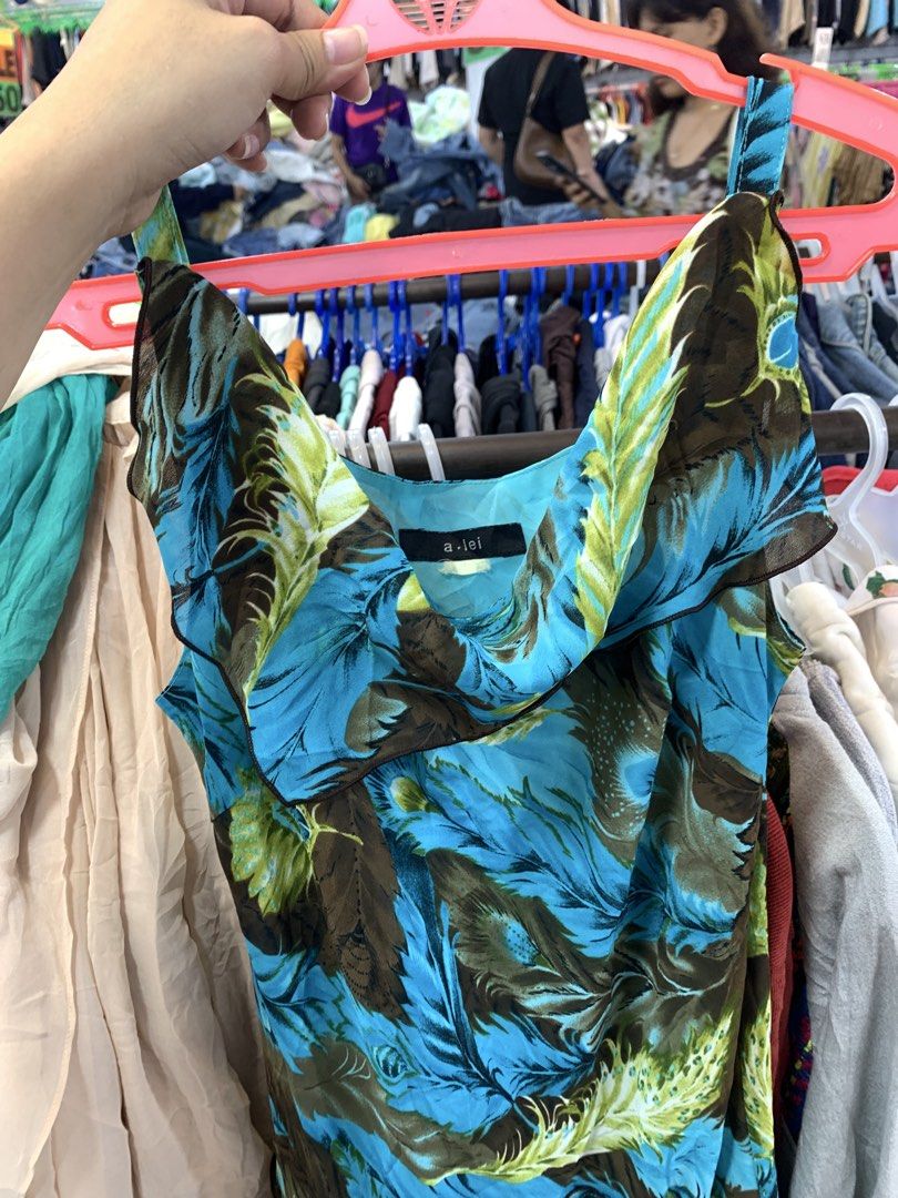 Y2K Dress (Category: Dresses) located in Kabankalan. Submitted by leans_closet (Listing ID 1463227488, Image 3). Description: .