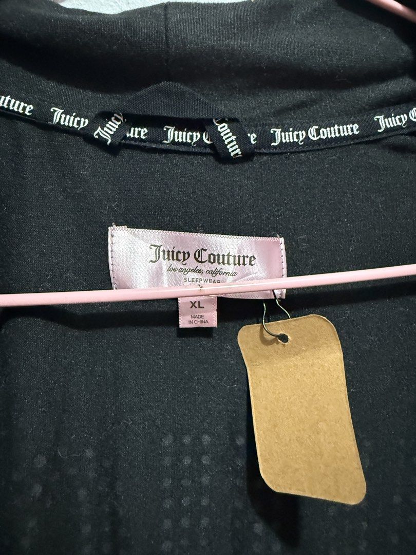 y2k Juicy Couture bathrobe (Category: Undergarments & Loungewear) located in Pasig City. Submitted by misssynergy1800 (Listing ID 1463222453, Image 3). Description: .