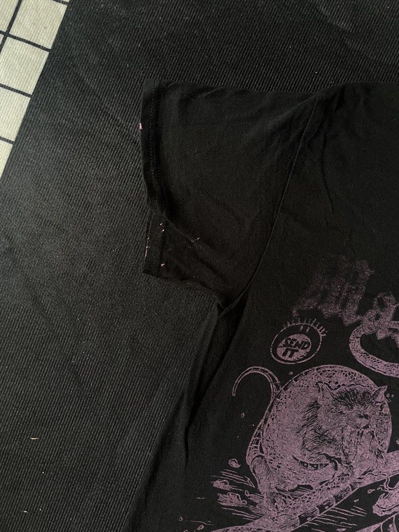 Y2K Main Street Send Mafia Hand-Painted Tee (Category: Tshirts & Polo Shirts ) located in Naga. Submitted by curatedslips (Listing ID 1463281708, Image 3). Description: Y2K Main Street Send Mafia Hand-Painted Tee 📏 18x26 ⚠️ See pics for issue.