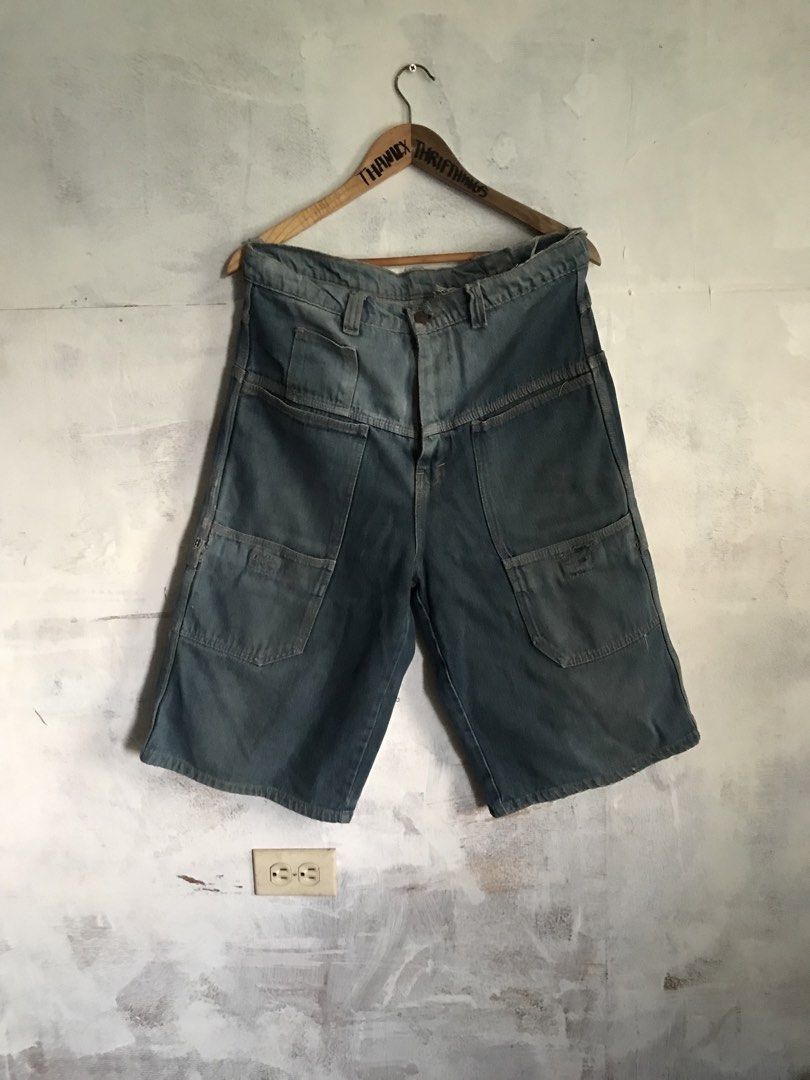 Y2k Pimp Gears Jorts (Category: Shorts) located in Lapu Lapu. Submitted by thanicxthriftz (Listing ID 1463245119, Image 1). Description: 34 waist 22 length Good condition / psg condition Distressed issue check pics.