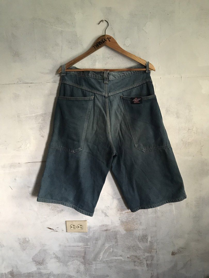 Y2k Pimp Gears Jorts (Category: Shorts) located in Lapu Lapu. Submitted by thanicxthriftz (Listing ID 1463245119, Image 2). Description: 34 waist 22 length Good condition / psg condition Distressed issue check pics.