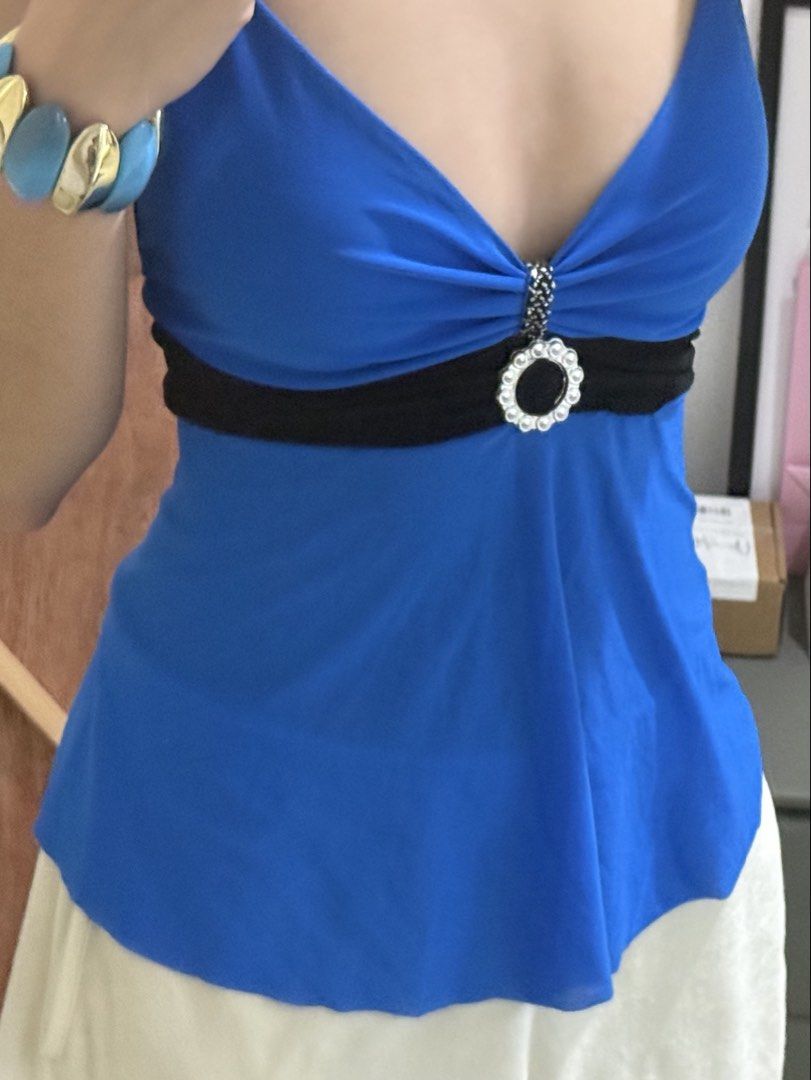 Y2K Royal Blue Halter Top (Category: Sleeveless) located in Quezon City. Submitted by nelaire (Listing ID 1463205079, Image 2). Description: love this one! perfect for clubbing & concerts. :p ☘︎ ݁˖ size: best fit XS–S material: lightweight, sheer mesh flaws: a few loose threads along the seams, small slits/openings on the inside lining (purpose: unknown, maybe for bra foam pads?), but not visible when worn! see last pics. total: price + sf.