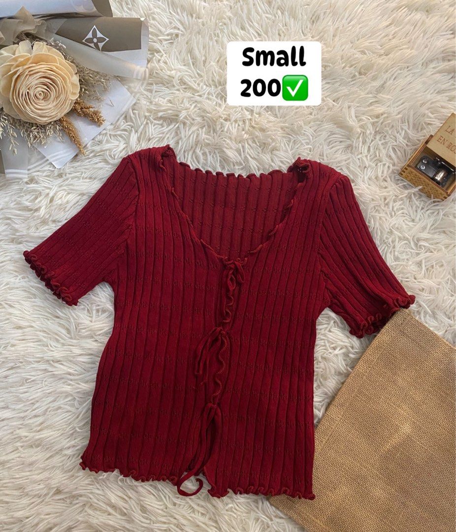 Y2k Top Small (Category: Blouses) located in Quezon City. Submitted by spottyfinds (Listing ID 1463326241, Image 1). Description: .