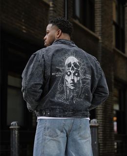 (Category: ) located in . Submitted by rethreadsactivewear (Listing ID 1463119054, Image 1). Description: .