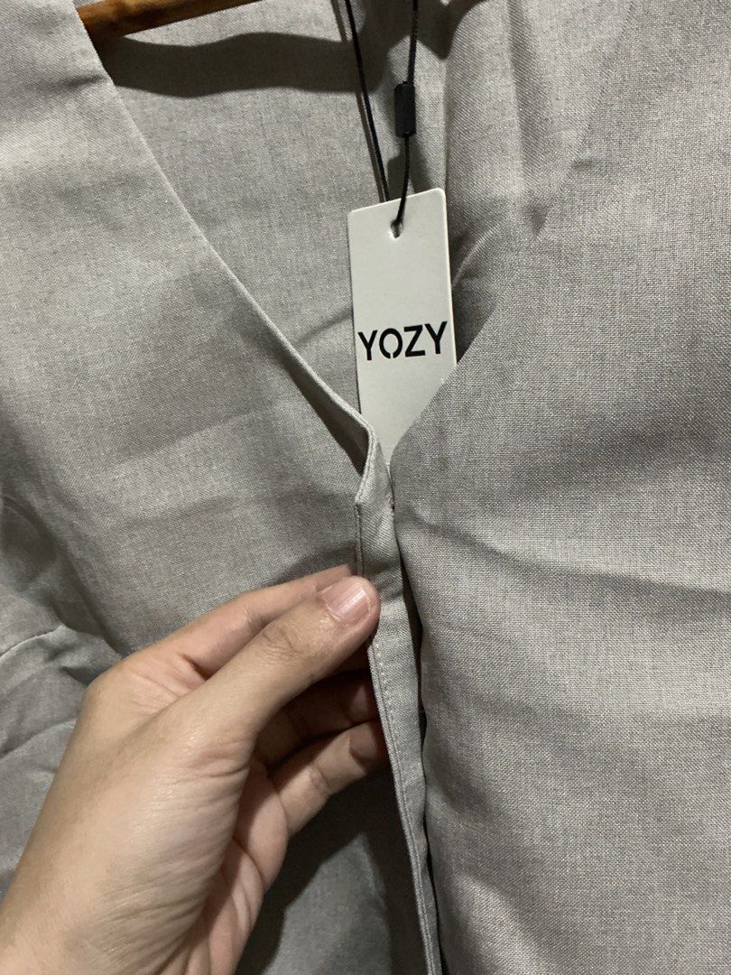 YOZY VEST TOP AND TROUSER SHORT SET (Category: Sets or Coordinates) located in Dagupan City. Submitted by trendies_collection (Listing ID 1463310046, Image 3). Description: Brand new with pouch and hang tag Large on tag, fit up to semi xl Parang cotton linen tela No issue .