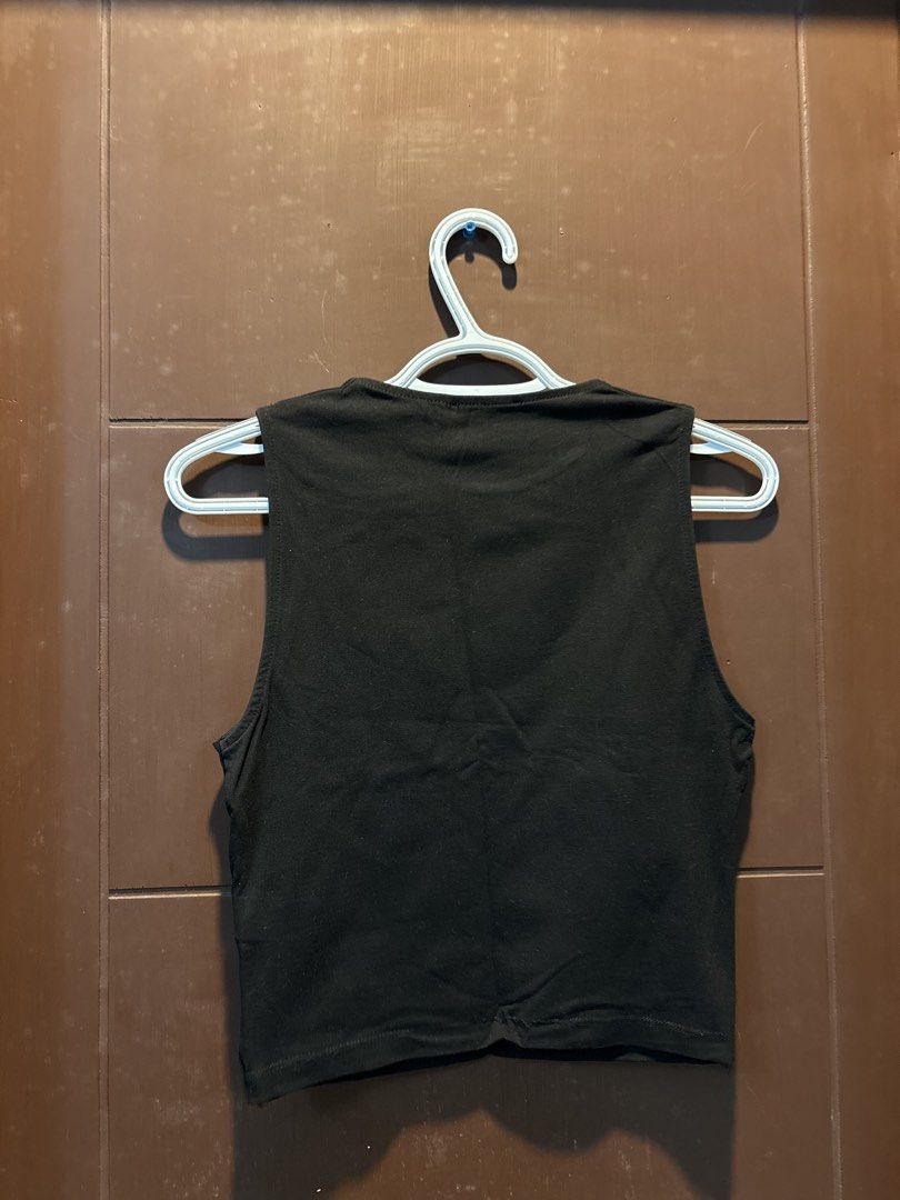ZARA — Black Tank Top (Category: Sleeveless) located in Paranaque City. Submitted by margauxm (Listing ID 1463325191, Image 3). Description: [ZARA — Black Tank Top] — In Medium Size — Lightly used! Still in super good condition — Cropped fit — Super comfortable!!! Perfect for everyday wear — No stains, runs or damage on the item, see photos! RFS: Decluttering .