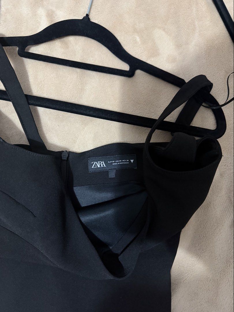 Zara Black Bodysuit size XS (Category: Blouses) located in Cebu City. Submitted by sultrychicmary (Listing ID 1463301335, Image 2). Description: used once only during my birthday i love this very nice fitting can be paired with any bottom.