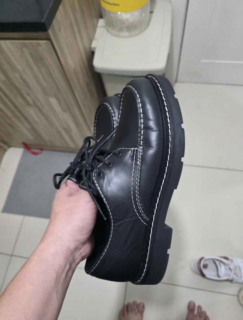 Zara Derby Shoes (Category: Dress Shoes) located in Manila. Submitted by youngstone.5a72f1 (Listing ID 1463317120, Image 1). Description: used only for a party can pass brand new.
