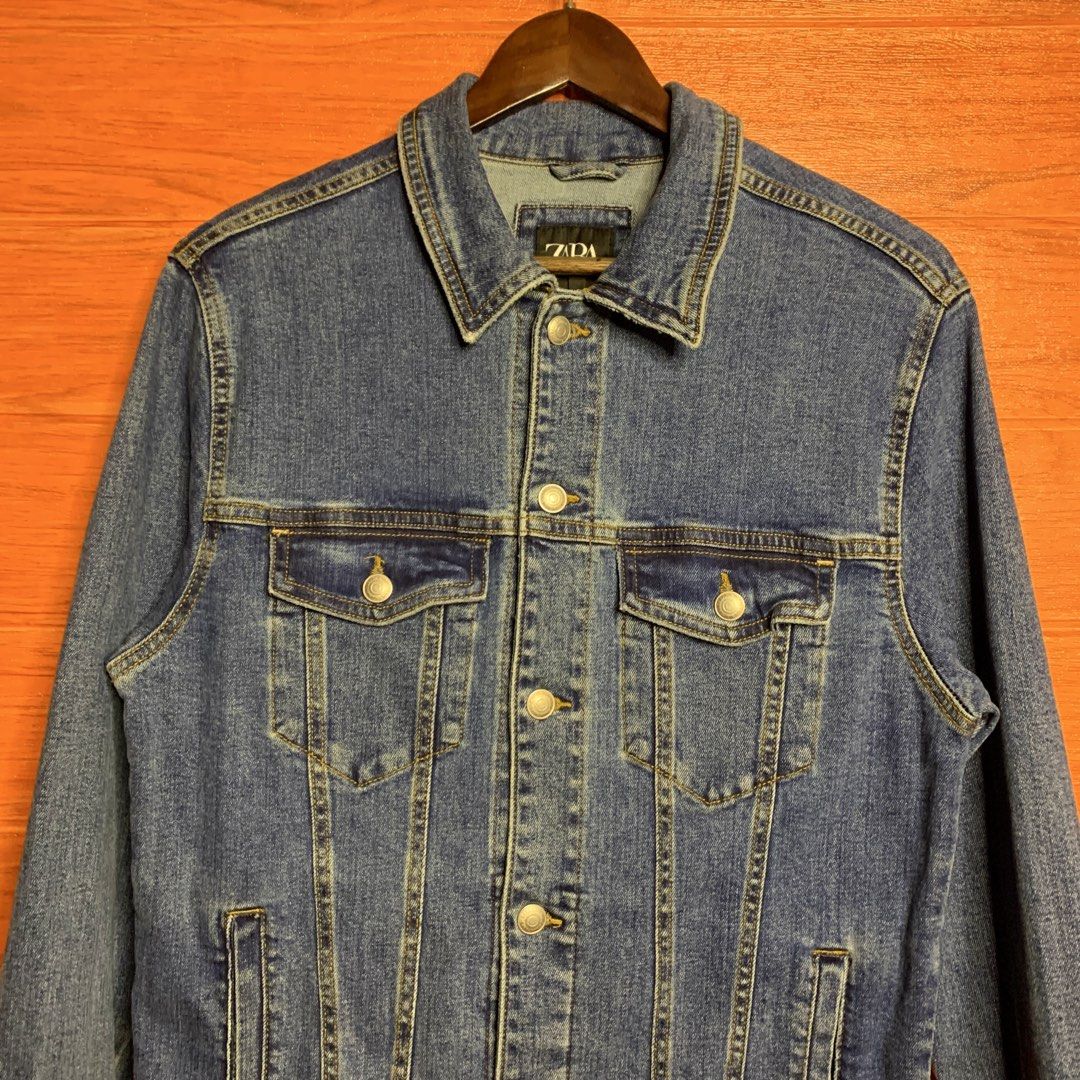 Zara Man Denim Jacket (Category: Coats, Jackets and Outerwear) located in Quezon City. Submitted by donklasiko (Listing ID 1463225134, Image 3). Description: Condition: 9.5+/10 Pristine condition Issue: non Refer to the dimension 🤗 PM FOR MORE DETAILS NO RETURN, NO EXCHANGE & NO REFUND! ✅I ALSO ACCEPT TRADE/SWAP TO ANYTHING JUST DROP YOUR OFFER Please manage your expectations, this is a secondhand item. What you see is what you get 😊 💵MOP: GCA